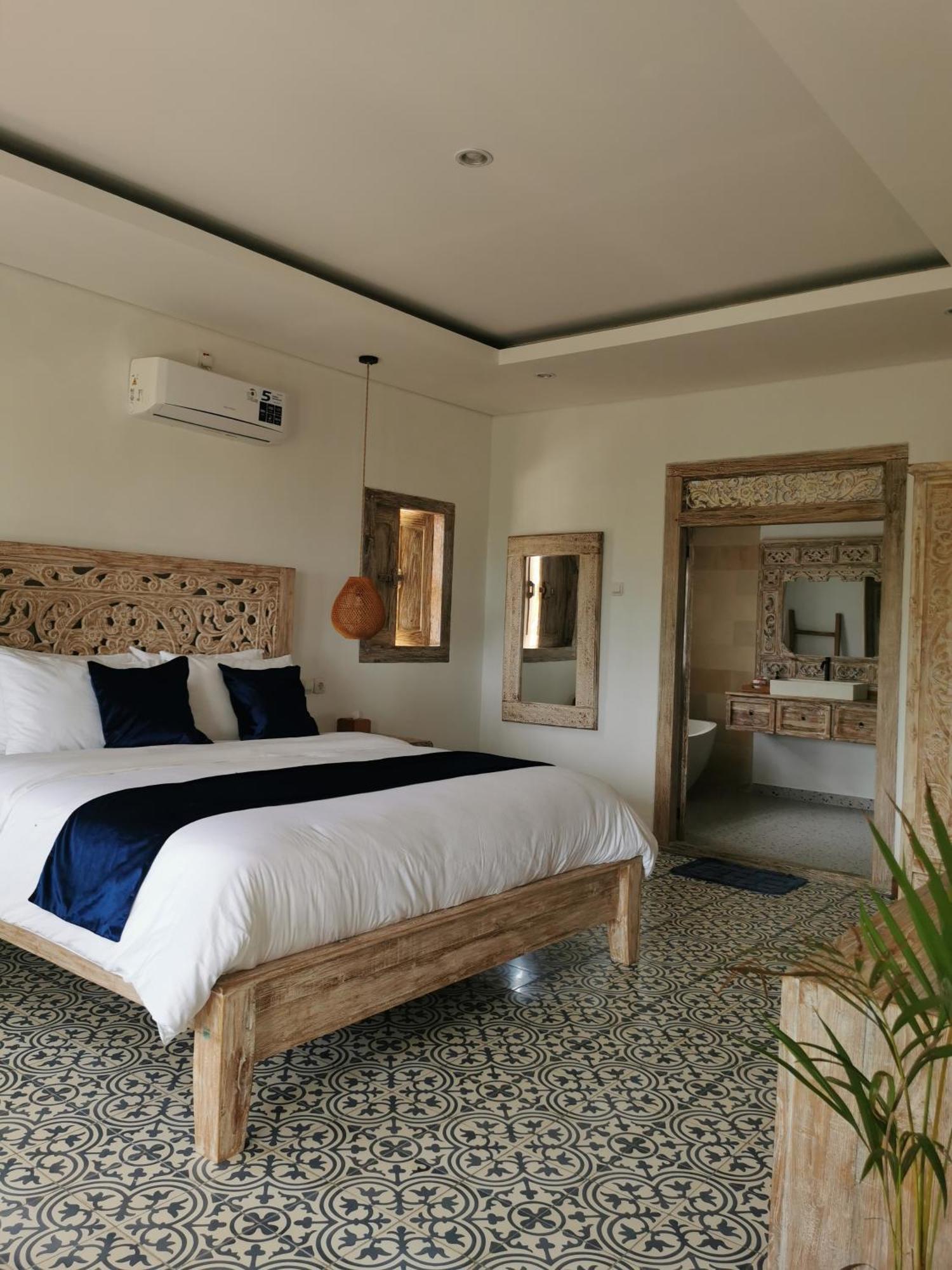 Mirabelle Joglo Village Karimunjawa Room photo